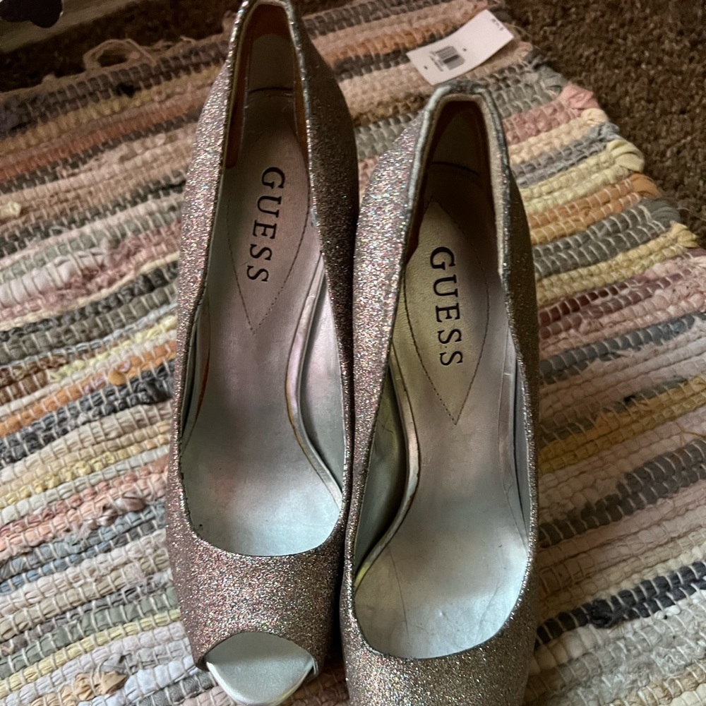 GUESS heels